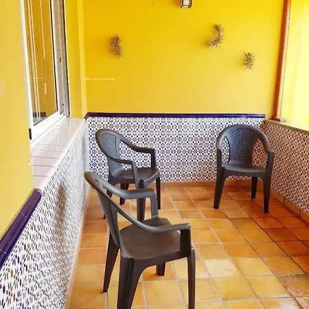 Casa de Férias Vencejos, Amplia Casa Con Terraza Y Vistas, Ideal Familias, Amigos O Grupos