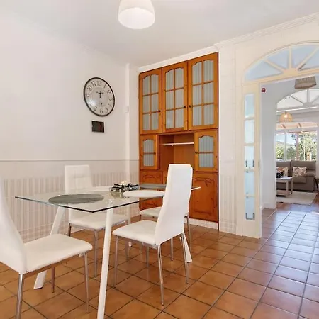 Vencejos, Amplia Casa Con Terraza Y Vistas, Ideal Familias, Amigos O Grupos Casa de Férias