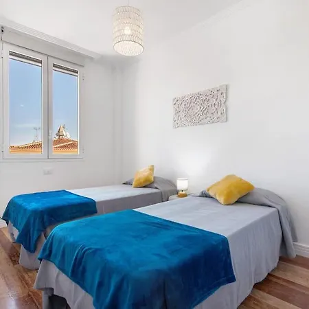 Casa de Férias Vencejos, Amplia Casa Con Terraza Y Vistas, Ideal Familias, Amigos O Grupos *